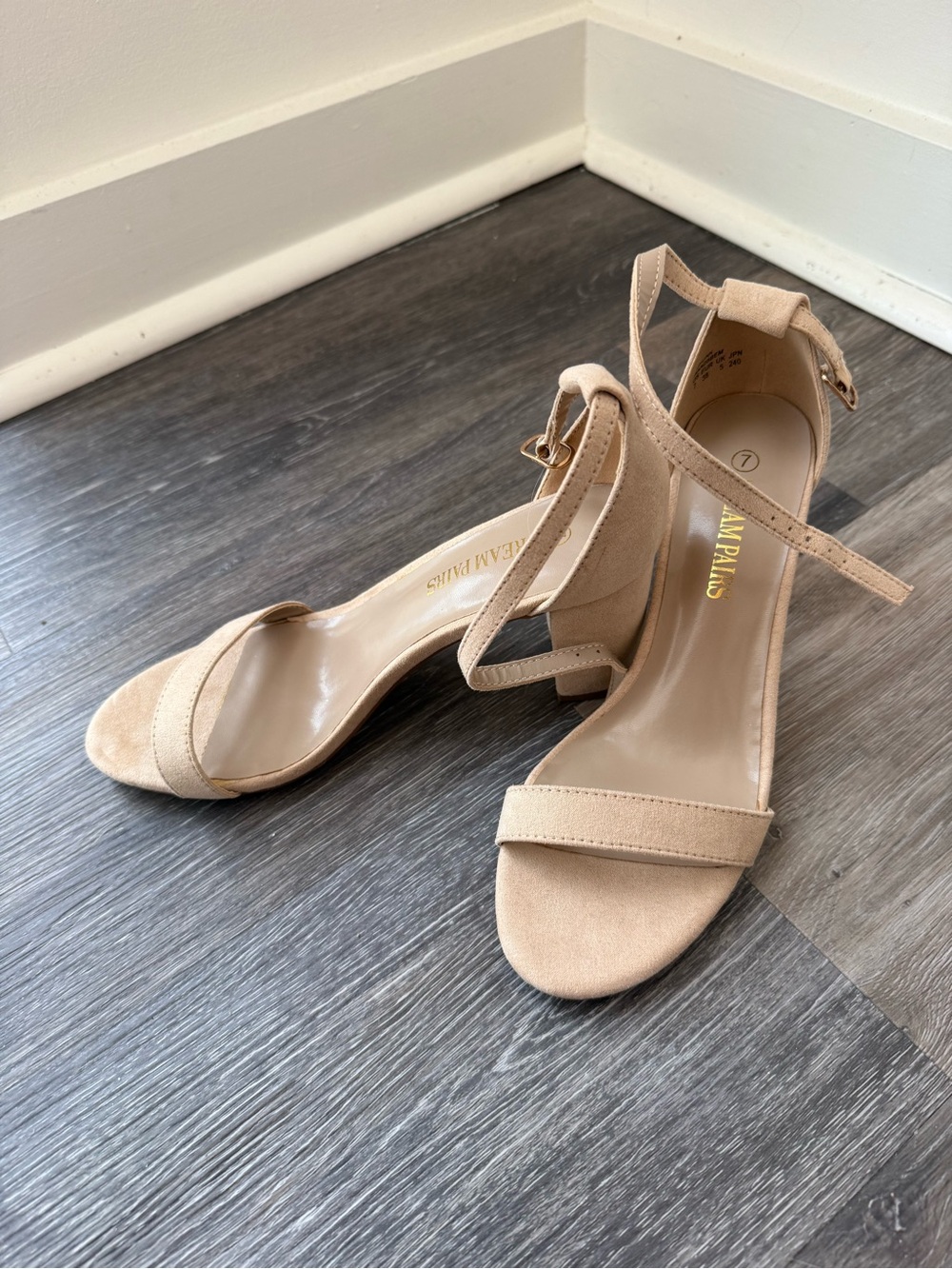 Dream Pairs Beige Ankle Strap Block Heel Sandals